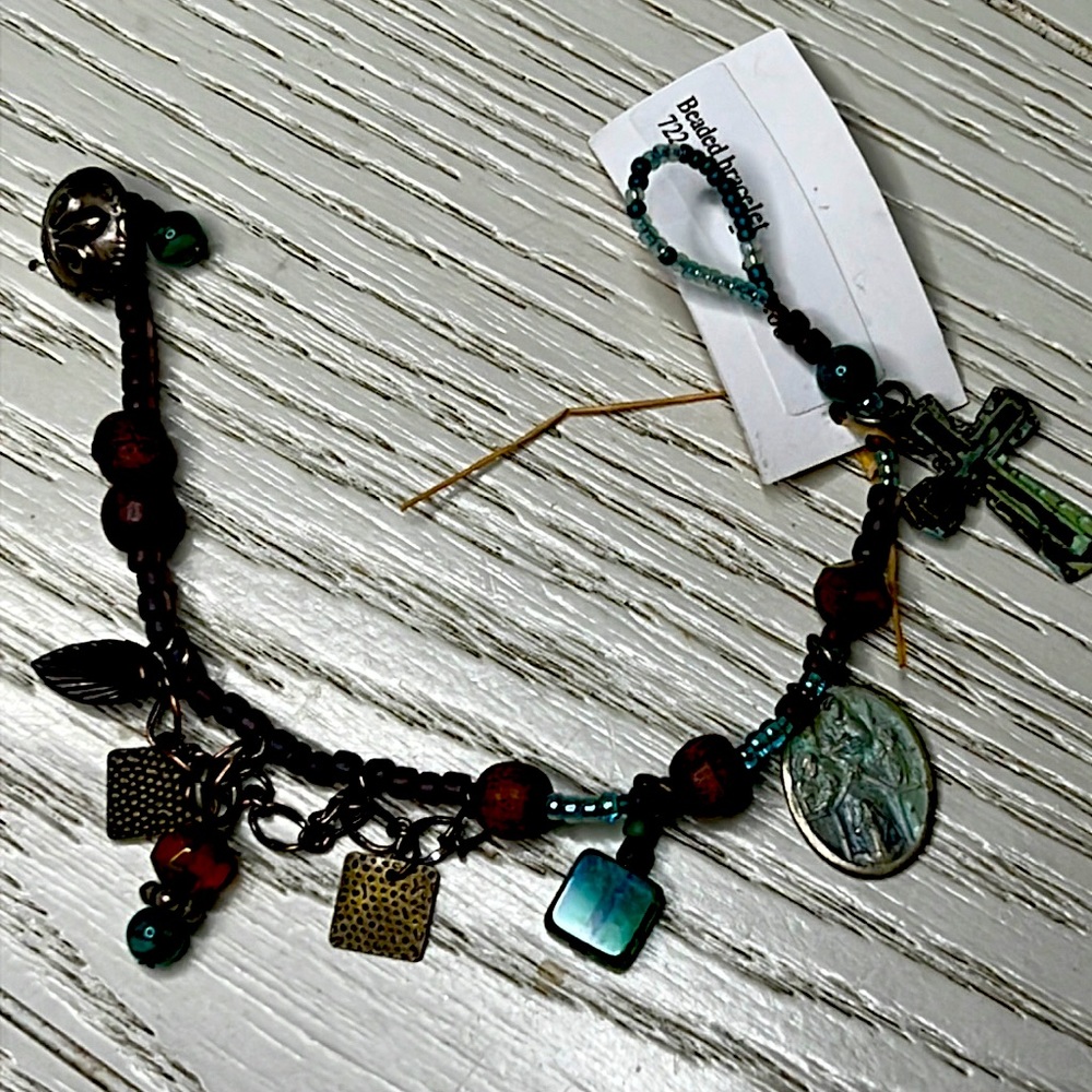 Religious Bead/Charm Bracelet. 943